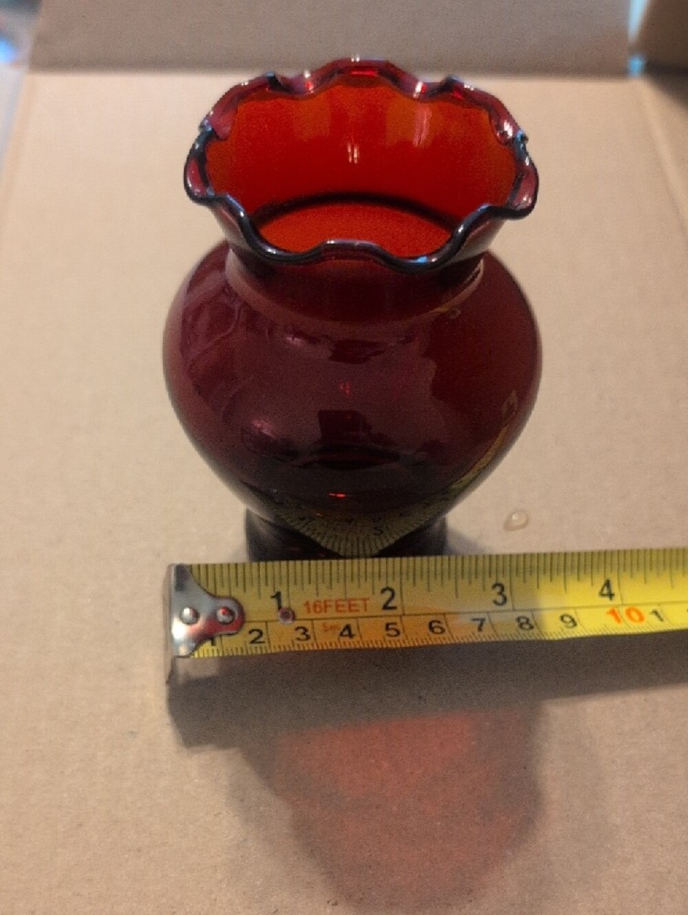 Anchor Hocking Ruby Red Ruffled Glass Vase Vintage - Picture 6 of 8